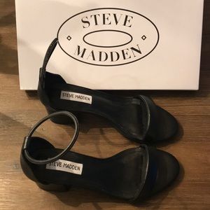 Black Steve Madden sandales